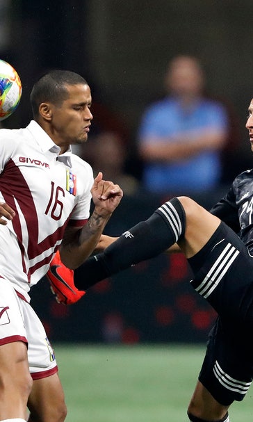 Martino, Mexico use shuffling roster to beat Venezuela
